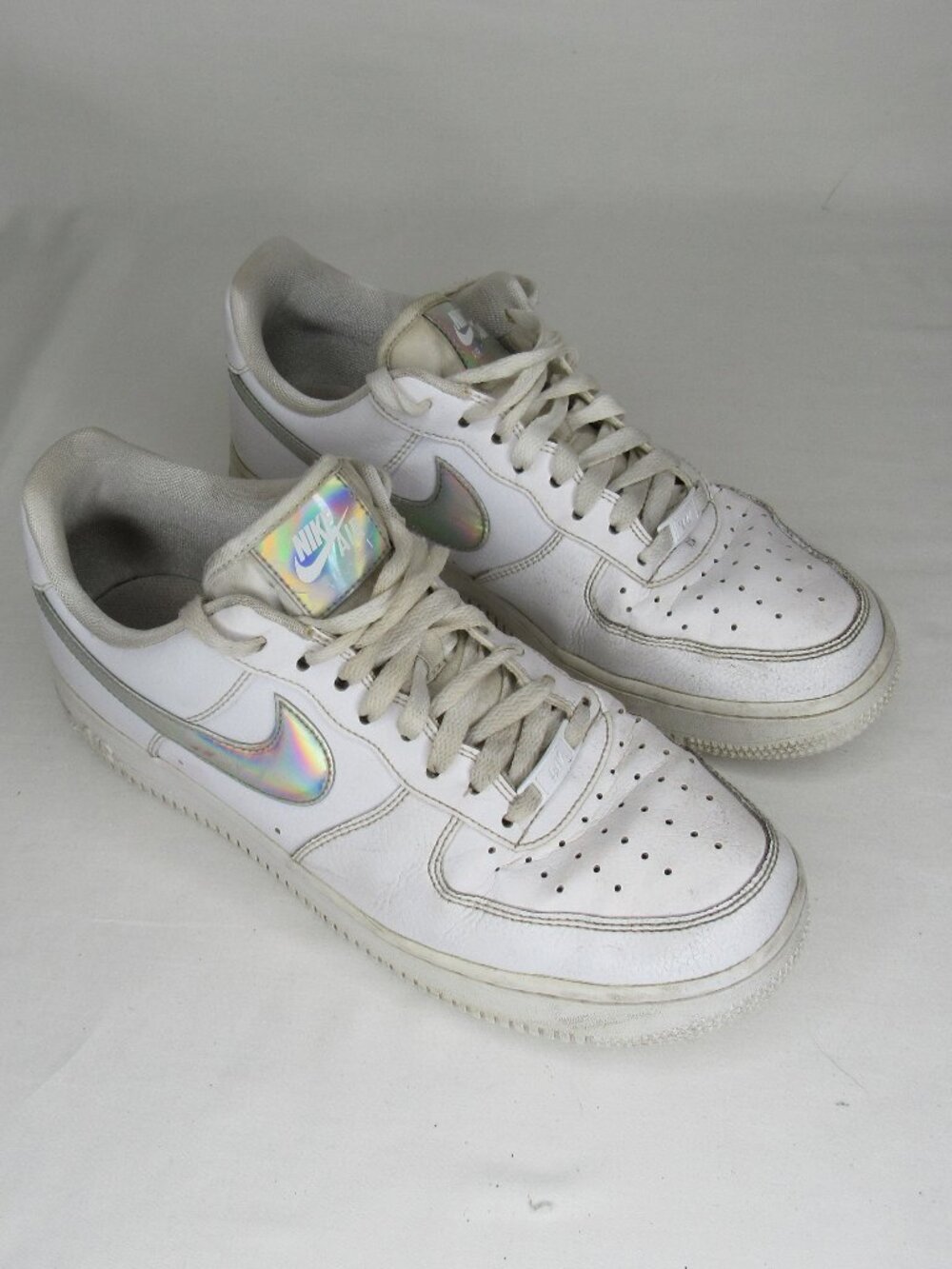 Nike White Air Force 1 Low Sneaker Iridescent Swoosh Women's 10 CJ1646-100